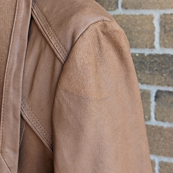 ELIE Tahari Genuine Leather Zip Up Jacket - Picture 7 of 13